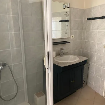 Les Lauriers Ardeche Sud Pour 5 Personnes Holiday home Ribes