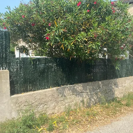 Nyaraló Les Lauriers Ardeche Sud Pour 5 Personnes *